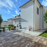 Villa Nimi